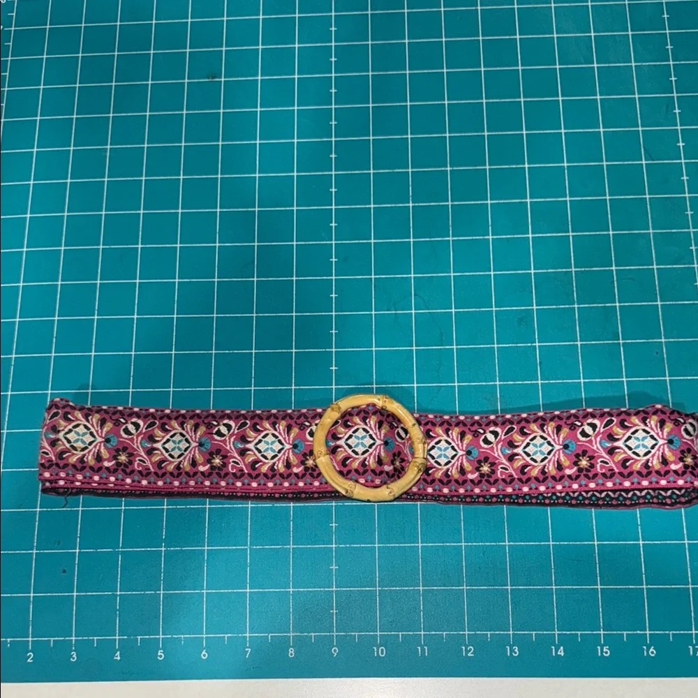 Punch USA Pink Embroidered Reversible Belt with Wood Buckle Vintage Size M/L
